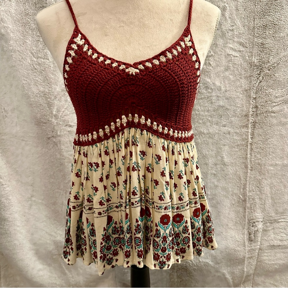 Junior’s American Rag Maroon Crochet & Floral Boho Festival Tank, NWOT, S